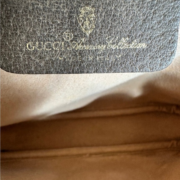 Authentic Vintage  Gucci Crossbody Bag Brown PVC
Pre-Owned - Picture 3 of 9